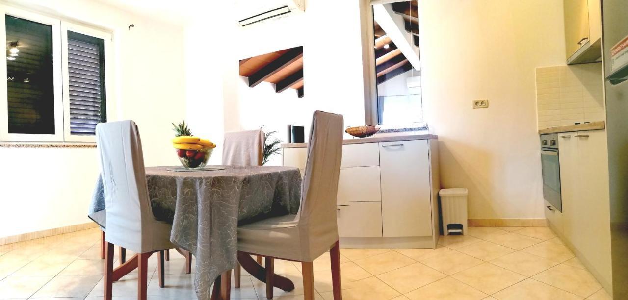 Cozy House With Pool Near Rovinj Apartment Kanfanar Exterior photo